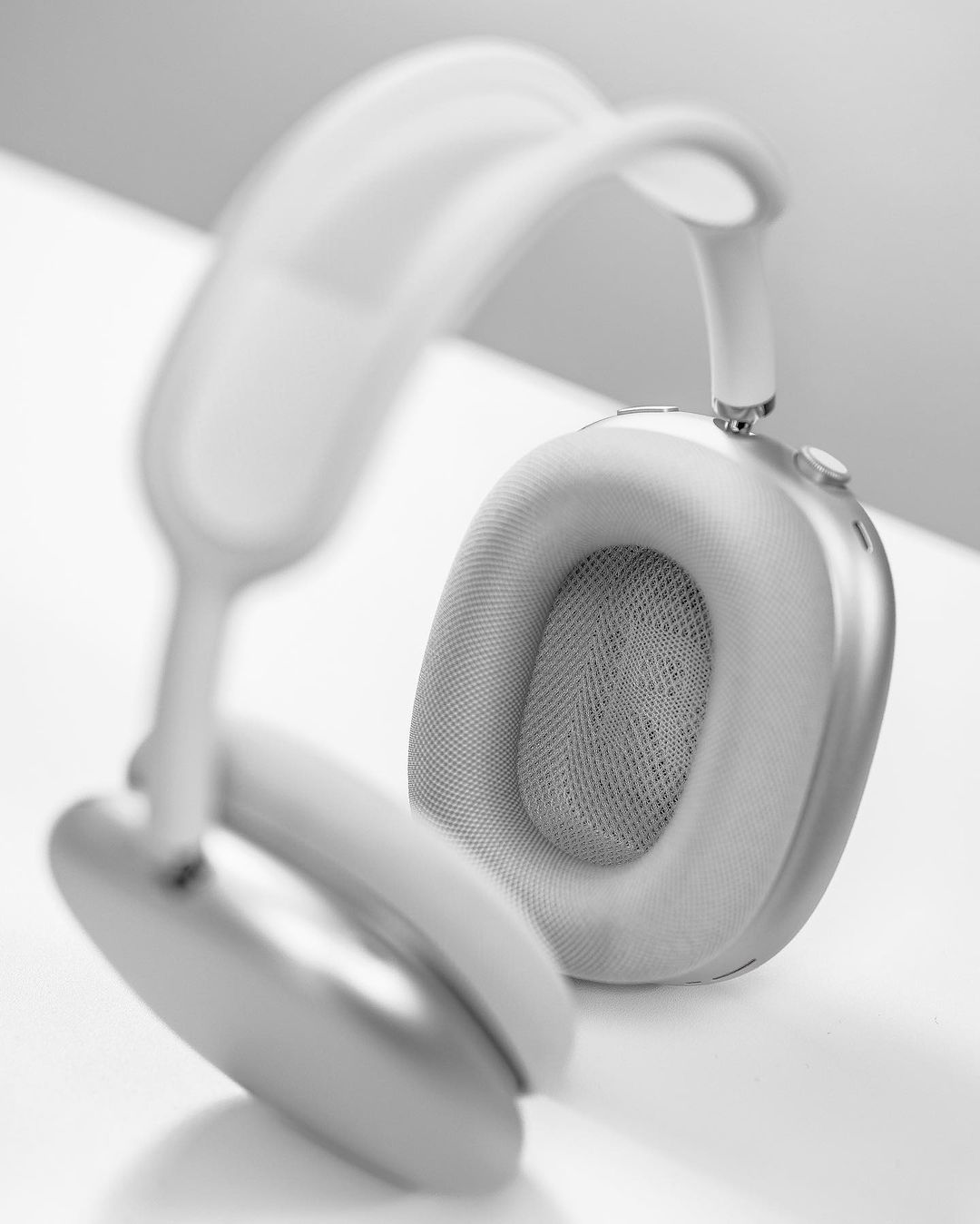 P9 Apple AirPods